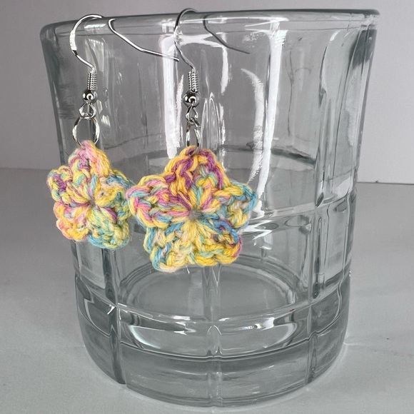 Handmade Crochet Star Earrings on Hypoallergenic White Gold Plated Hooks - Picture 6 of 6